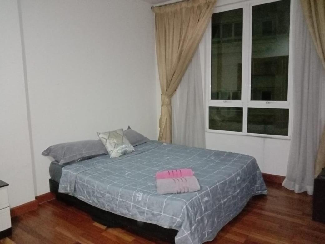 Klcc Putri Yks 7Pax Kuala Lumpur Apartment, Kuala Lumpur
